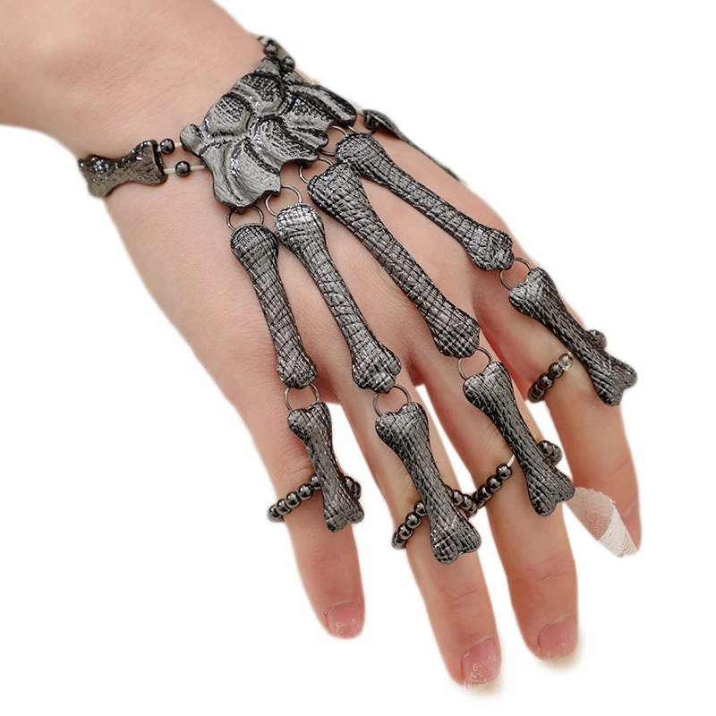 Женский готический браслет в виде черепа или скелета
Женский готический браслет в виде черепа или скелета