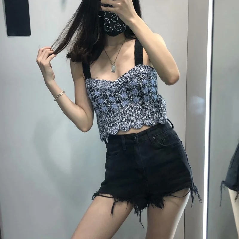 Slim Sleeveless Bottoming Plaid Top Fall Twill Knitted Vest Suspenders Female Korean Y2k Bts Camisole Women's Inner Outer Wear
Slim Sleeveless Bottoming Plaid Top Fall Twill Knitted Vest Suspenders Female Korean Y2k Bts Camisole Women's Inner Outer Wear