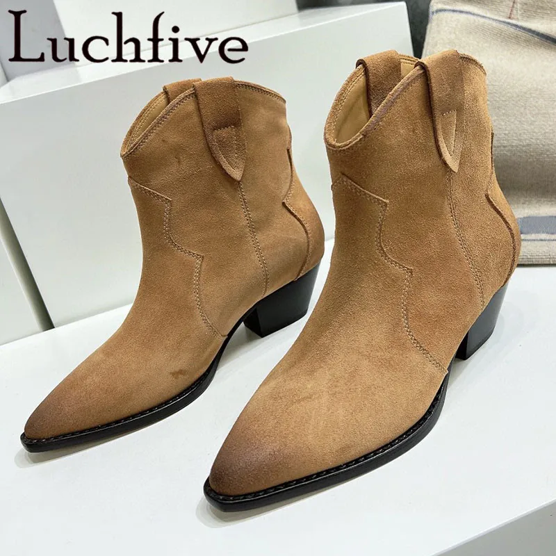 2022 New Suede Chunky Heels Short Boots Women Slip On Pointy Toe Shoes Brand Designer Casual Daily Boots Mujer
2022 New Suede Chunky Heels Short Boots Women Slip On Pointy Toe Shoes Brand Designer Casual Daily Boots Mujer