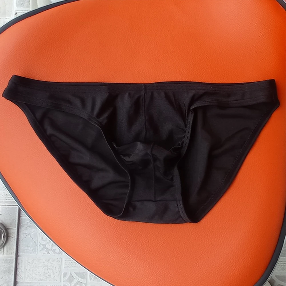 Sexy Men Briefs Ice Silk Soft Panties Solid Elasticity Casual Underwear Thin Sheer Underpants Low Waist Breathable Summer Thong
Sexy Men Briefs Ice Silk Soft Panties Solid Elasticity Casual Underwear Thin Sheer Underpants Low Waist Breathable Summer Thong