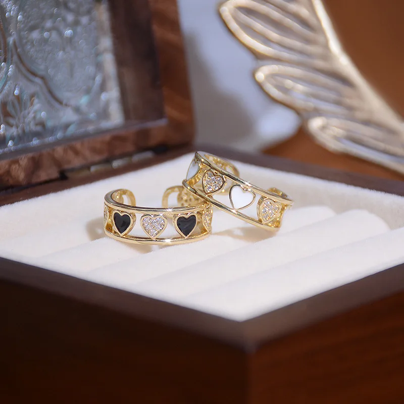 Classic Design Fine Jewelry Luxury Hollow Zircon Love Crystal Shell Adjustable Rings for Woman Holiday Party Daily Ring
Classic Design Fine Jewelry Luxury Hollow Zircon Love Crystal Shell Adjustable Rings for Woman Holiday Party Daily Ring
