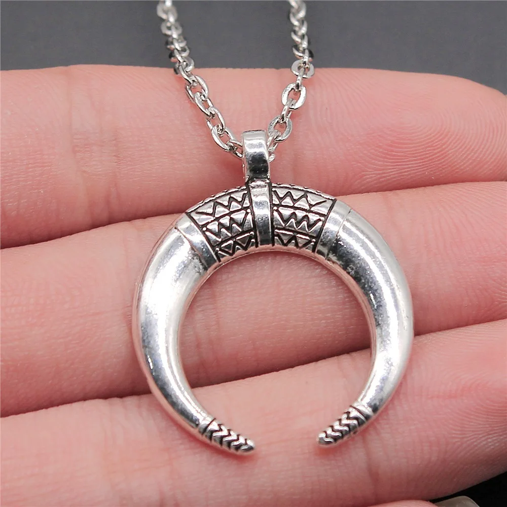 Dropshipping 2 Colors 34x27mm Horns Crescent Moon Pendant Necklace Jewelry For Women
Dropshipping 2 Colors 34x27mm Horns Crescent Moon Pendant Necklace Jewelry For Women