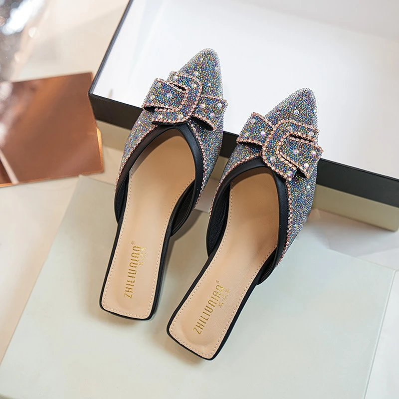 Женские полутапочки Baotou, новинка весны и лета 2023, внешняя одежда, на низком каблуке, крутые, с острым носком, с булавкой, женские туфли
Женские полутапочки Baotou, новинка весны и лета 2023, внешняя одежда, на низком каблуке, крутые, с острым носком, с булавкой, женские туфли