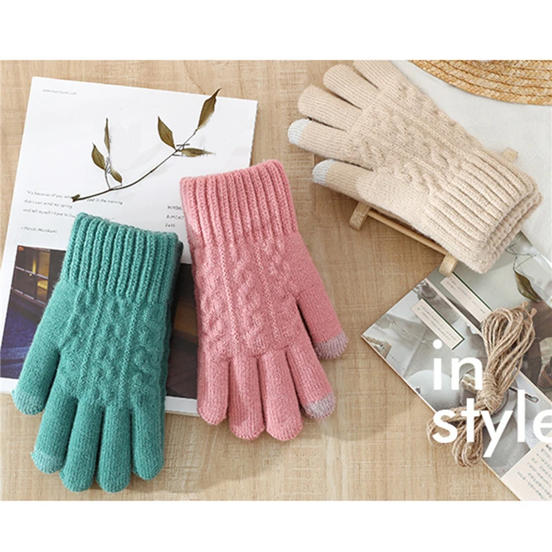 2022 Winter Fashion Touch Screen Gloves Women Cute Cartoon Bear Printed Wool Knitted Full Finger Mittens for Girls Christmas
2022 Winter Fashion Touch Screen Gloves Women Cute Cartoon Bear Printed Wool Knitted Full Finger Mittens for Girls Christmas
