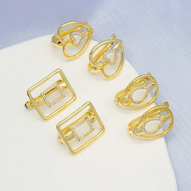 Clip Earrings Exquisite Love Heart Geometry Gold Color Pierced Ears For Elegant Ladies Fashion Jewelry
Clip Earrings Exquisite Love Heart Geometry Gold Color Pierced Ears For Elegant Ladies Fashion Jewelry