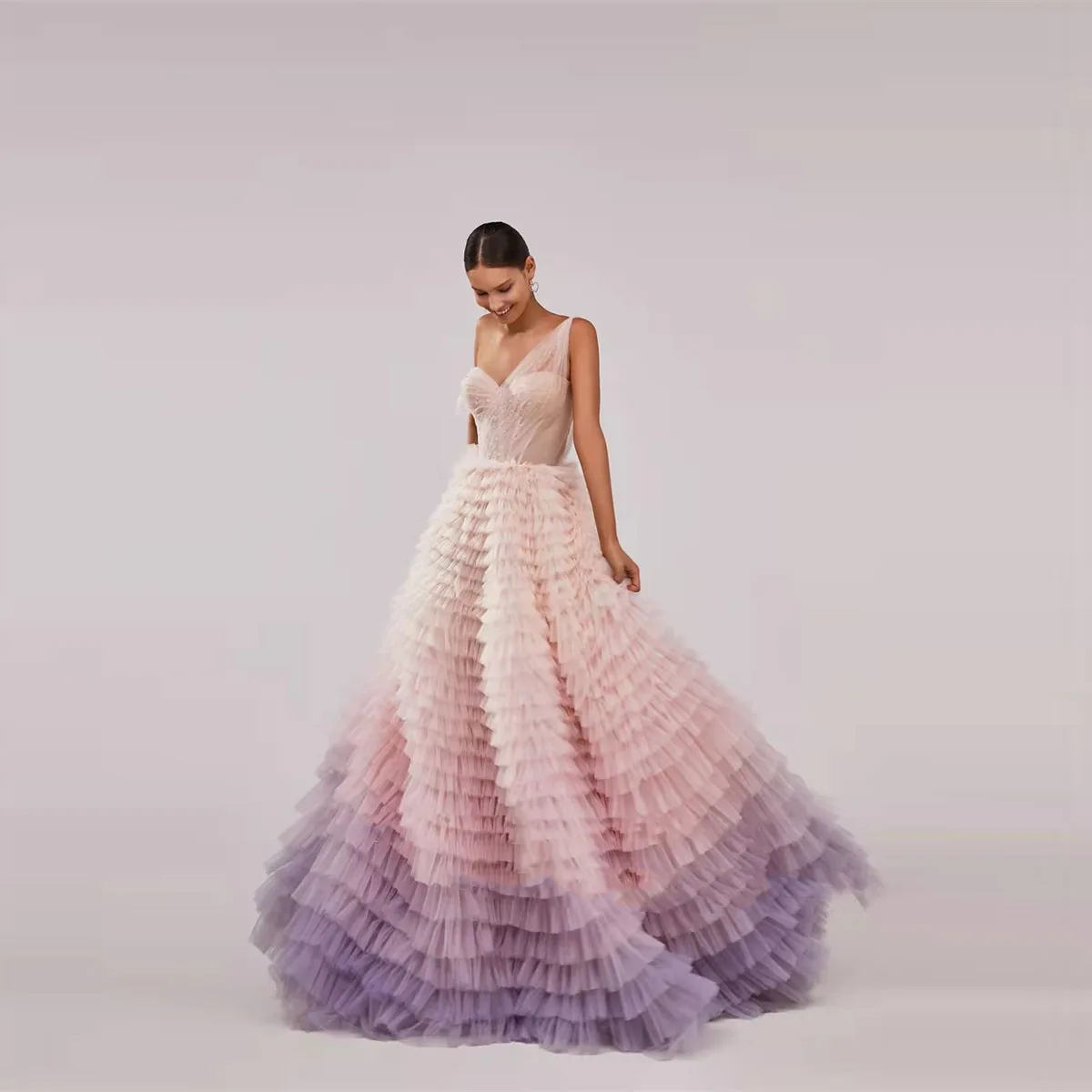 Градиентные тюлевые платья Quinceanera, многослойное бальное платье, женское официальное платье, вечерние платья для женщин, Роскошная Одежда для вечеринки
Градиентные тюлевые платья Quinceanera, многослойное бальное платье, женское официальное платье, вечерние платья для женщин, Роскошная Одежда для вечеринки
