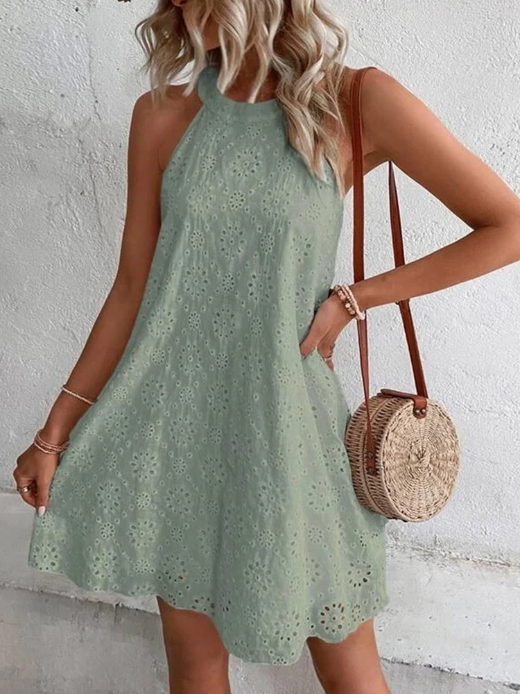 Hanging Neck Hollow Embroidered Dress Women Retro Sexy Mini Dress Female Summer Sleeveless Button Loose Casual Short Beach Dress
Hanging Neck Hollow Embroidered Dress Women Retro Sexy Mini Dress Female Summer Sleeveless Button Loose Casual Short Beach Dress
