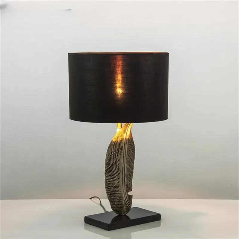Desk Lamp European Style Table Classical Design Bedside Vintage Black Light LED for Living Room Bedroom Home Decor table bedside
Desk Lamp European Style Table Classical Design Bedside Vintage Black Light LED for Living Room Bedroom Home Decor table bedside
