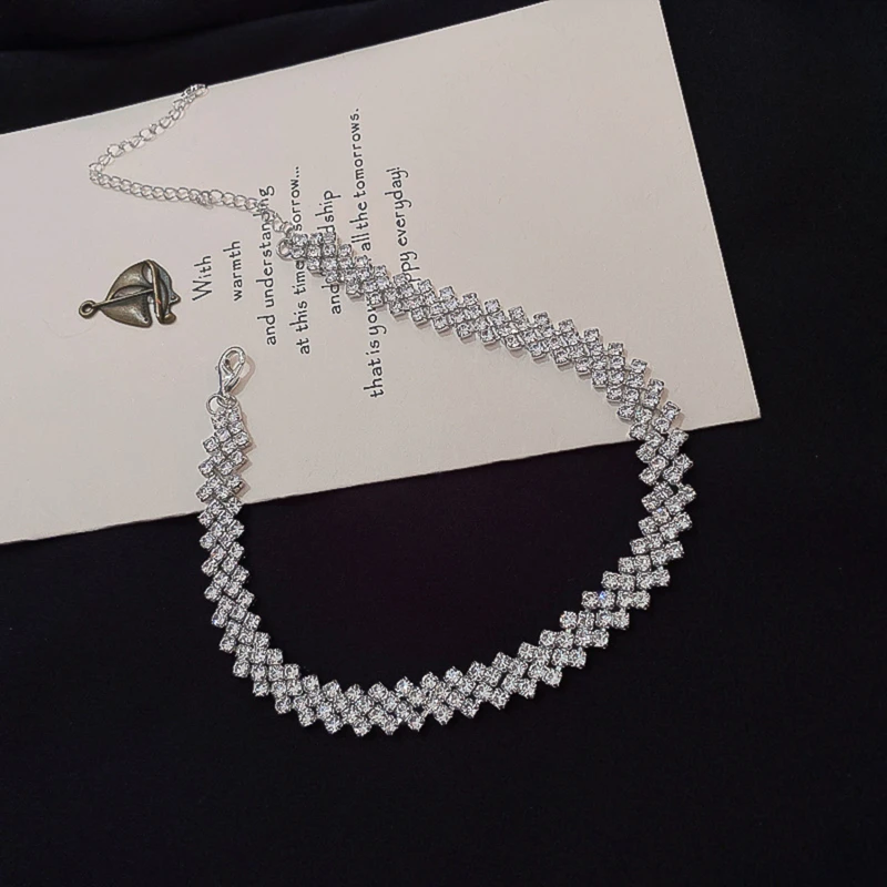 Ladies Fashion Rhinestone Choker Necklaces For Women New Geometric Necklaces Personality Necklace Wedding Jewelry Party Gift
Ladies Fashion Rhinestone Choker Necklaces For Women New Geometric Necklaces Personality Necklace Wedding Jewelry Party Gift