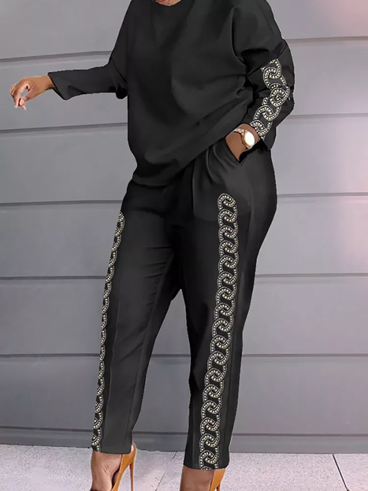 Женский спортивный костюм с круглым вырезом, длинным рукавом и карманами
Женский спортивный костюм с круглым вырезом, длинным рукавом и карманами