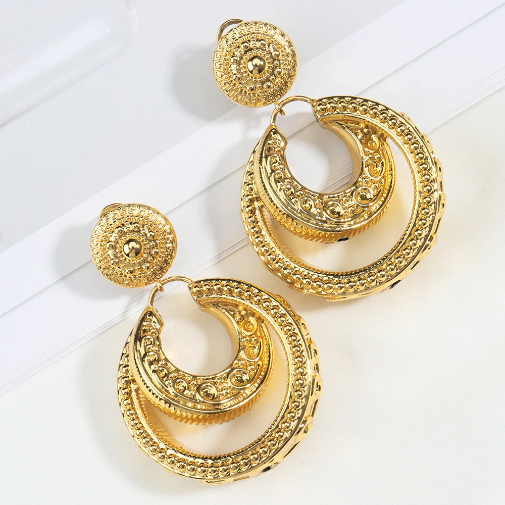 Classic Eardrop Gold Color Elegance Jewelry Dubai Style Round Shape Fashion Earrings 2022 Trend New for Women Luxury Jewelry
Classic Eardrop Gold Color Elegance Jewelry Dubai Style Round Shape Fashion Earrings 2022 Trend New for Women Luxury Jewelry