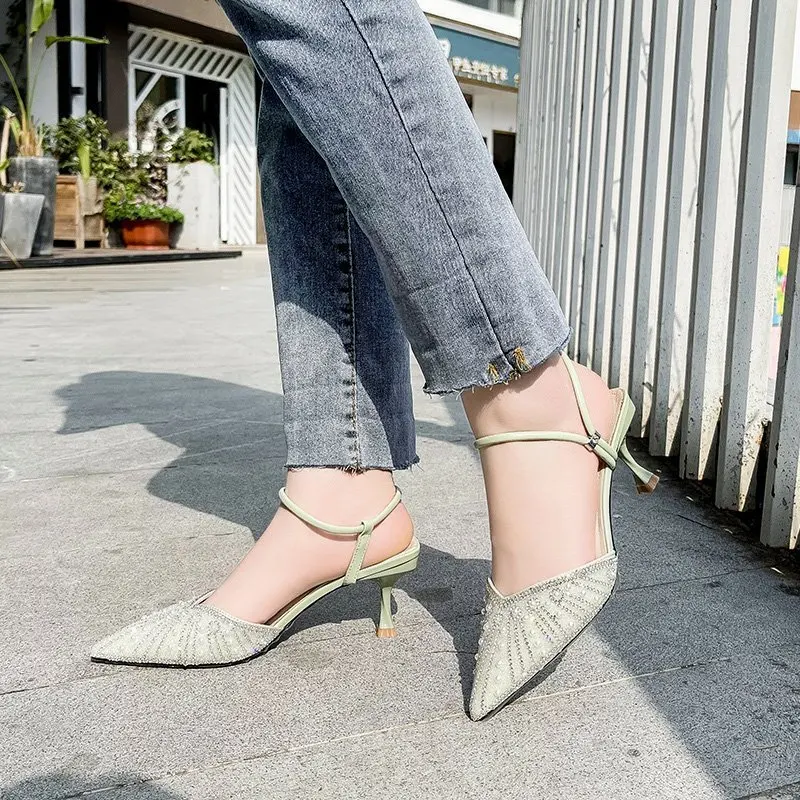 2022 Sandals Comfort Shoes for Women Summer Heels Suit Female Beige Buckle Strap New Fashion Girls Low Pointed Black Stiletto Cl
2022 Sandals Comfort Shoes for Women Summer Heels Suit Female Beige Buckle Strap New Fashion Girls Low Pointed Black Stiletto Cl