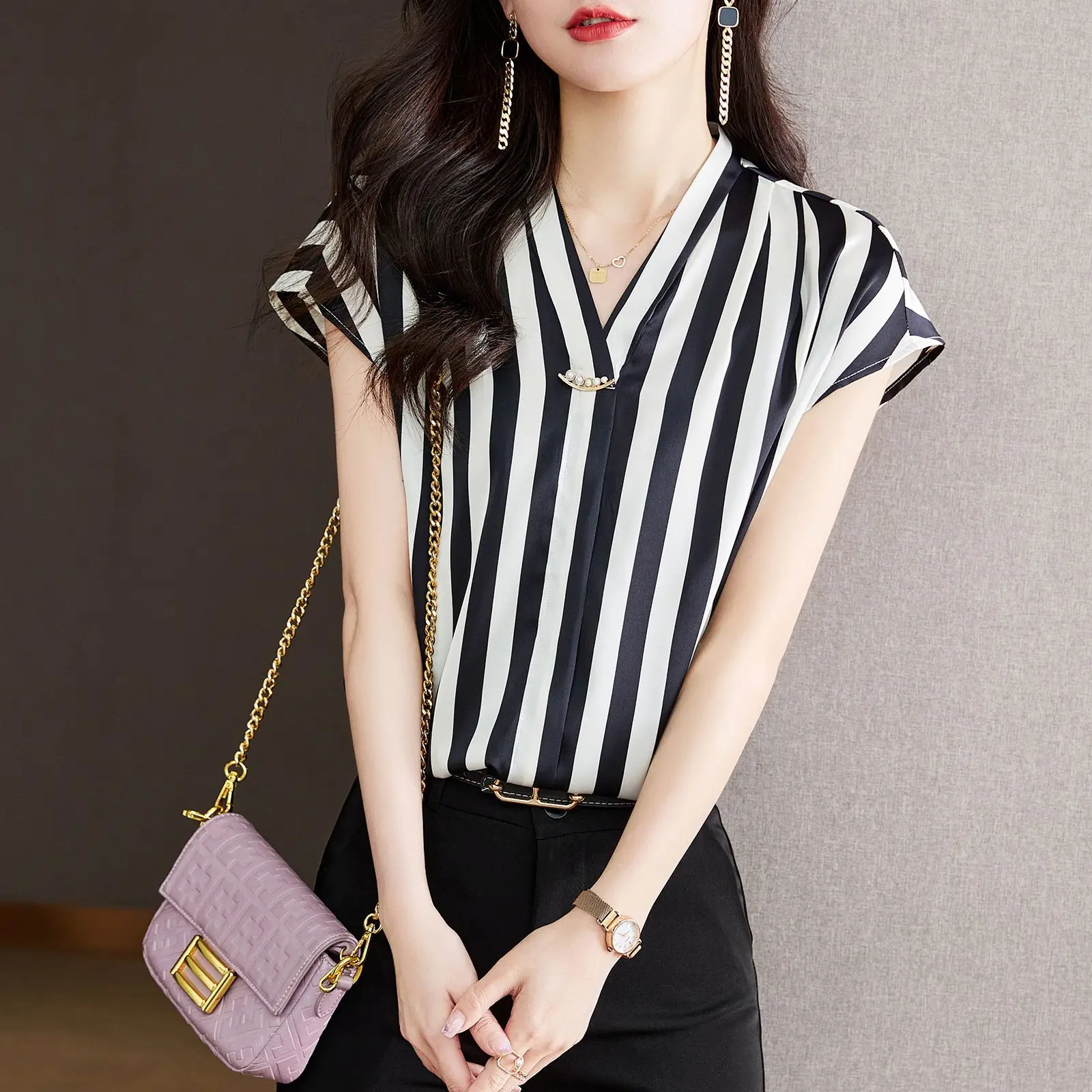 COIGARSAM Blouse Women Summer 2022 New Brief Striped Chiffon V-Neck Stripe Blusas Womens Tops And Blouses Dropshipping
COIGARSAM Blouse Women Summer 2022 New Brief Striped Chiffon V-Neck Stripe Blusas Womens Tops And Blouses Dropshipping