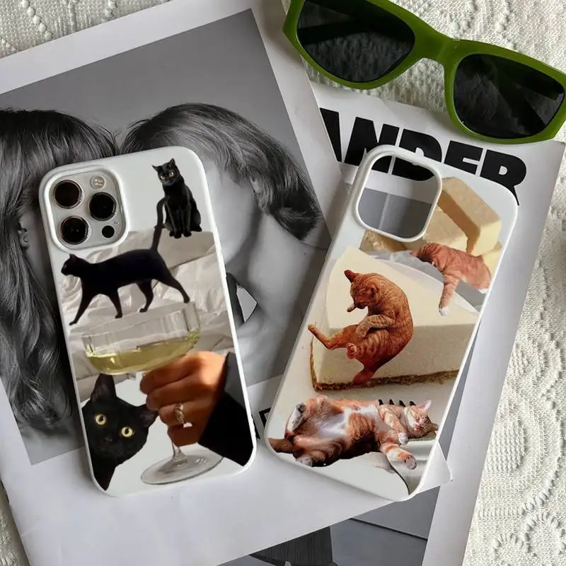 Cute Bread Dog Cartoon Cat Phone Case Candy Color for iPhone 6 7 8 11 12 13 s mini pro X XS XR MAX Plus
Cute Bread Dog Cartoon Cat Phone Case Candy Color for iPhone 6 7 8 11 12 13 s mini pro X XS XR MAX Plus