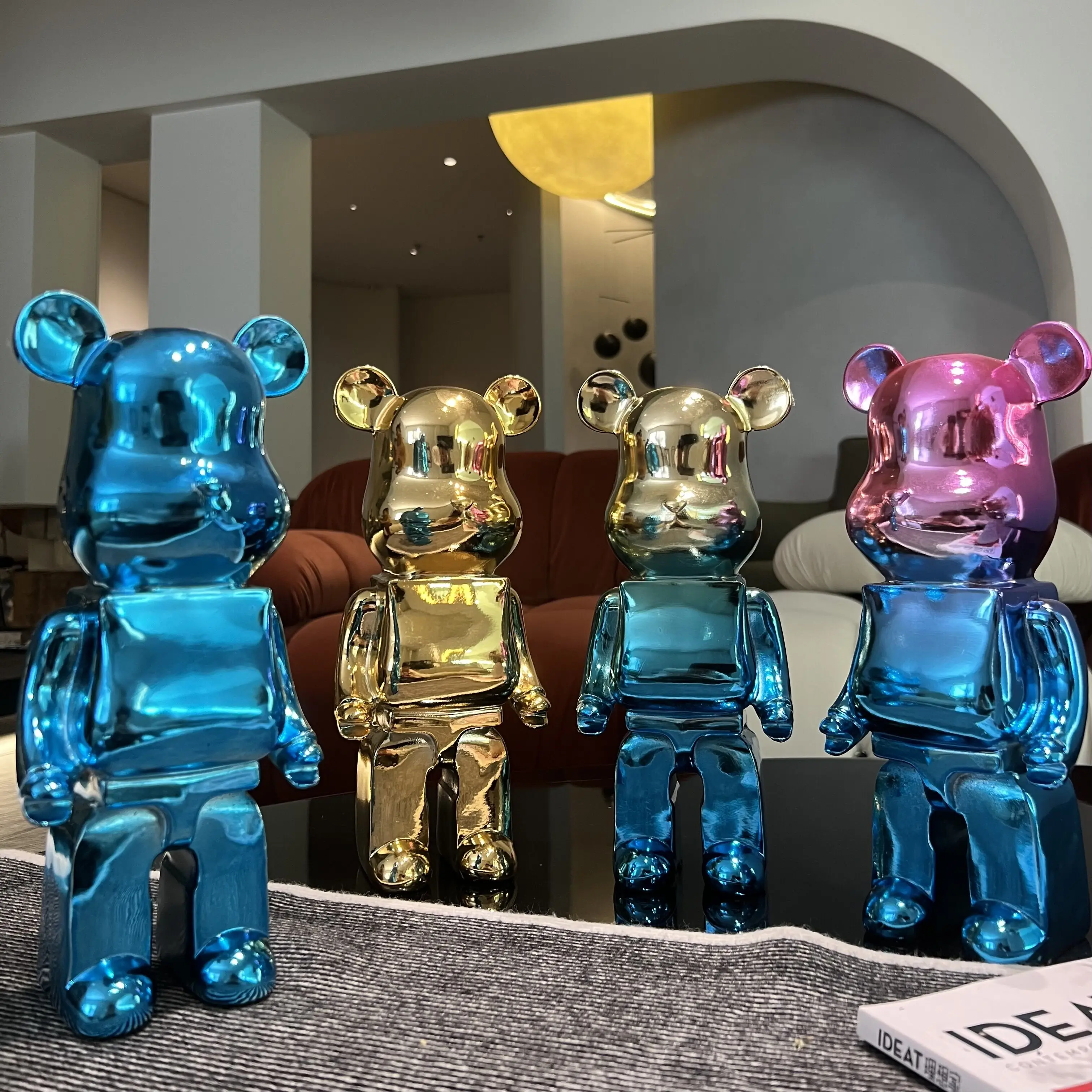 Bear Modern Creative Cartoon Piggy Bank Household Living Room TV Cabinet Wine Cabinet Porch Household Decorations 
Bear Modern Creative Cartoon Piggy Bank Household Living Room TV Cabinet Wine Cabinet Porch Household Decorations