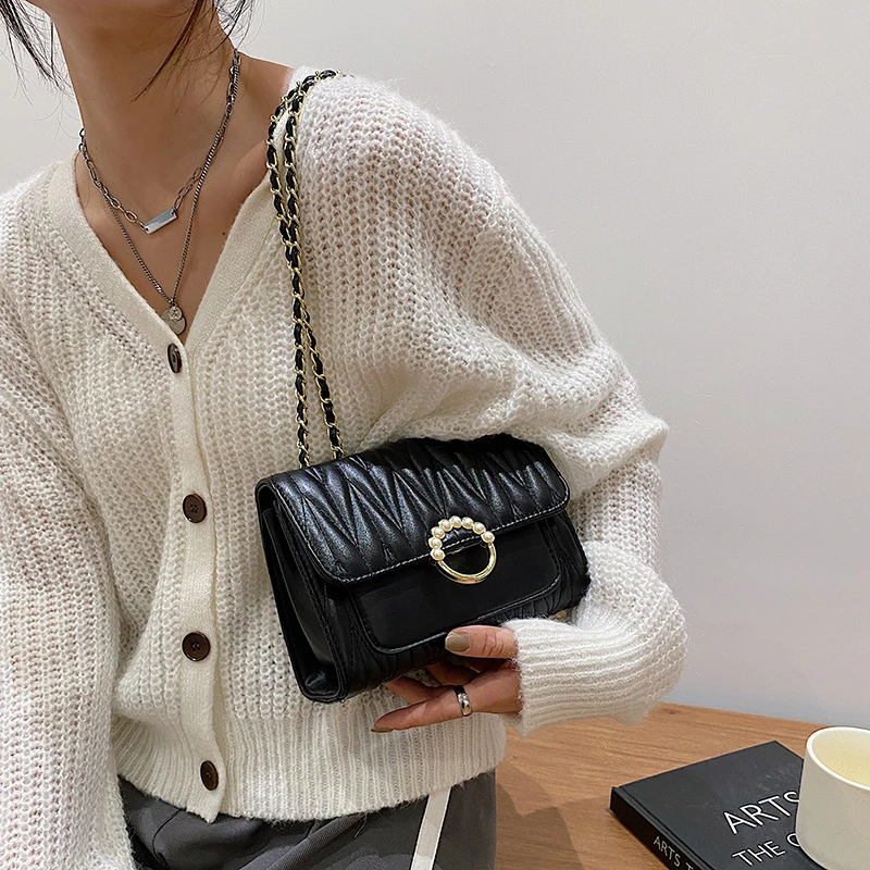 YILIAN Luxury Designer Bags Women Leather Chain Crossbody Bags For Women Handbags Shoulder Bags Messenger Female
YILIAN Luxury Designer Bags Women Leather Chain Crossbody Bags For Women Handbags Shoulder Bags Messenger Female