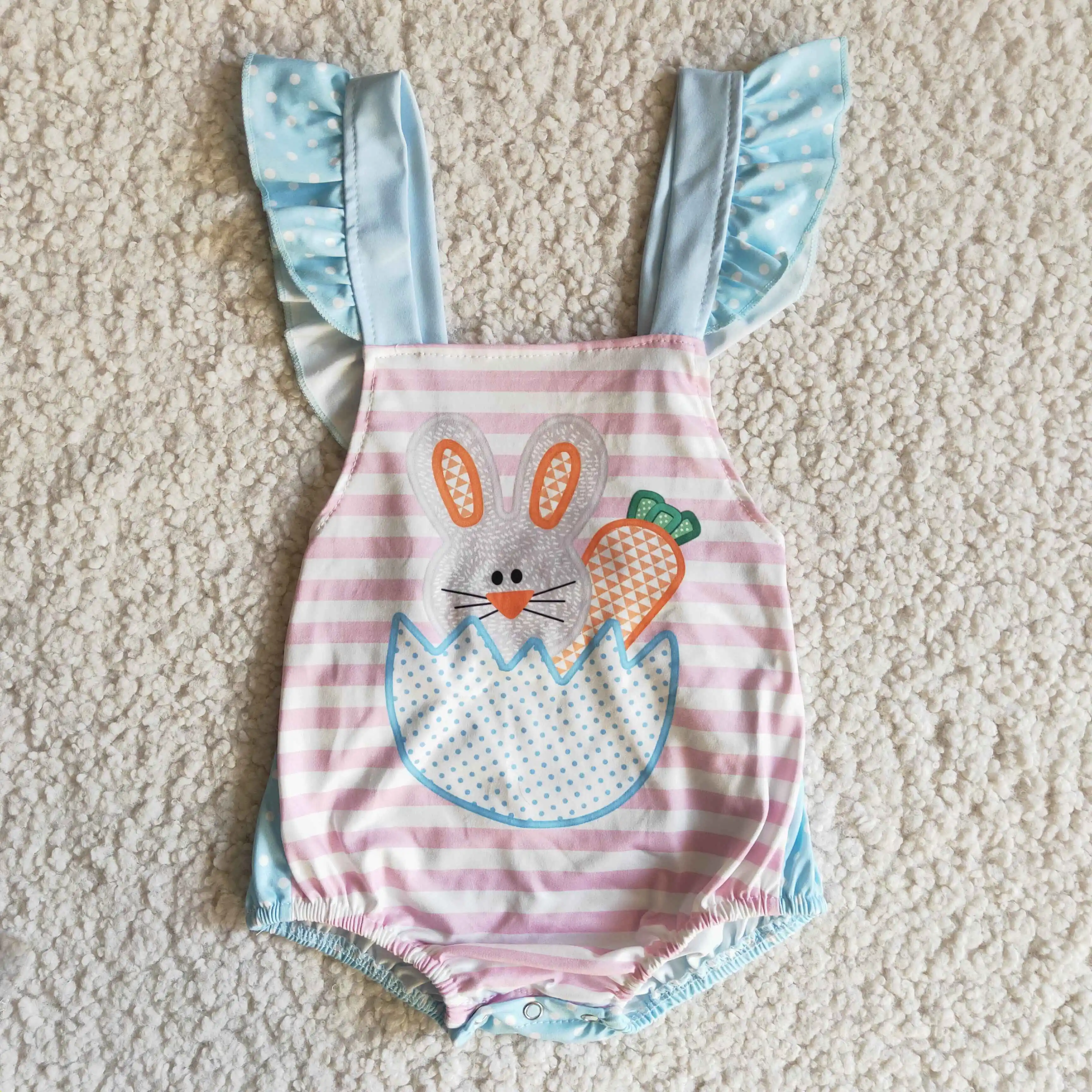 Boutique baby girls' rompers bunny carrot print blue ruffles summer jumpsuit romper with hidden buckle matching baby rompers
Boutique baby girls' rompers bunny carrot print blue ruffles summer jumpsuit romper with hidden buckle matching baby rompers