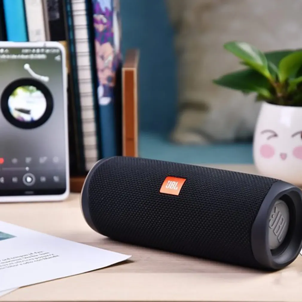 JBL Flip5 Speaker Mini Wireless Music Kaleidoscope Speaker Outdoor Portable Bass Speaker Low Configuration
JBL Flip5 Speaker Mini Wireless Music Kaleidoscope Speaker Outdoor Portable Bass Speaker Low Configuration