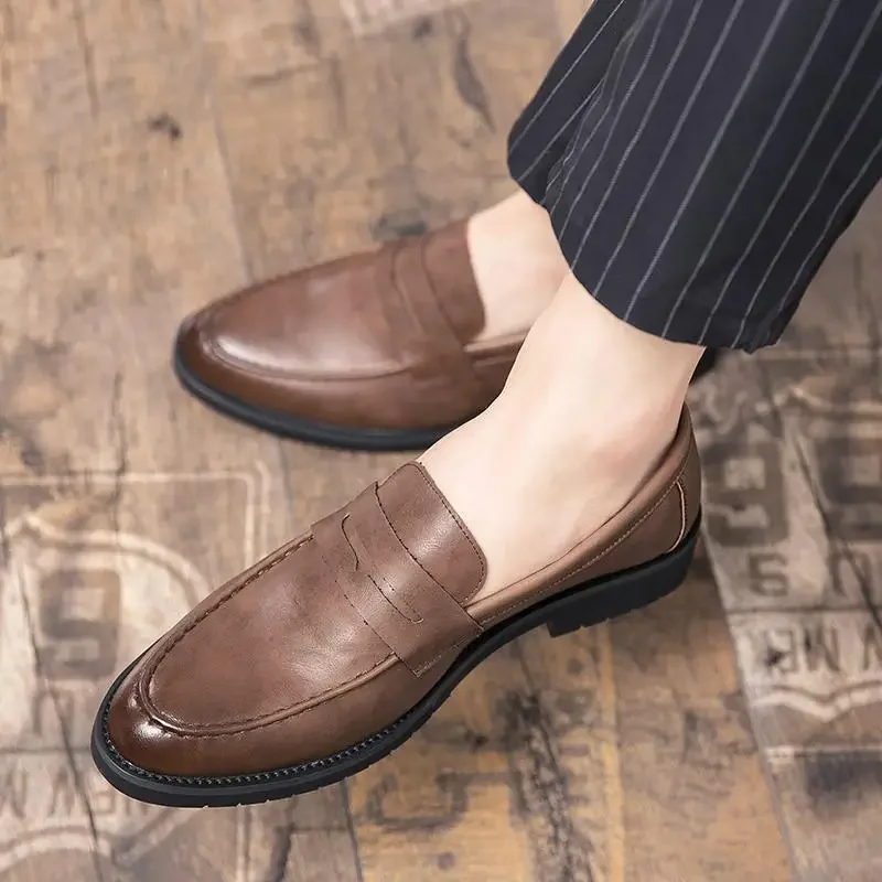 Business Formal Wear Leather Shoes Men's New Brogue Height Increasing Insole Wedding Shoes Large Size Young Men's Sports
Business Formal Wear Leather Shoes Men's New Brogue Height Increasing Insole Wedding Shoes Large Size Young Men's Sports