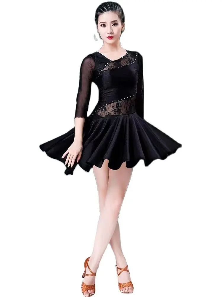 New Latin Dance Costume Women's Hot Diamond Long Sleeve Sexy Dance Dress Modern Lombard Samba Waltz Dance Performance Dress Suit
New Latin Dance Costume Women's Hot Diamond Long Sleeve Sexy Dance Dress Modern Lombard Samba Waltz Dance Performance Dress Suit