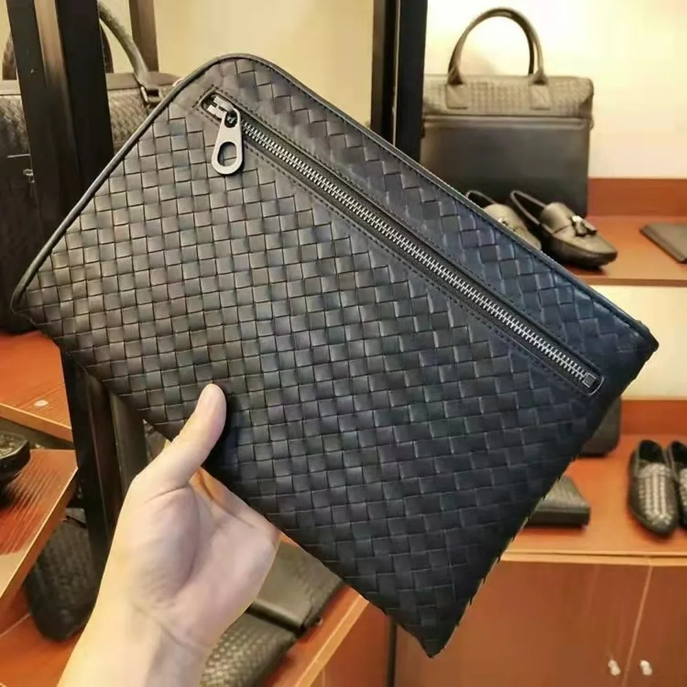 Men's Clutch Bag 100% Genuine Leather Cow Leather Woven Luxury Brand Envelope Bag Multi-Function Large Capacity
Men's Clutch Bag 100% Genuine Leather Cow Leather Woven Luxury Brand Envelope Bag Multi-Function Large Capacity