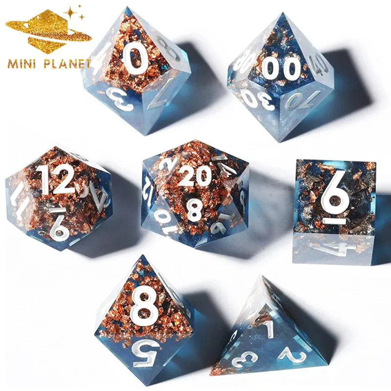 Mini Planet Kickstarter Dice DND Polyhedral Resin Dice With Sharp Edges Liquid Core Dice For TRPG Board Games 7pcs/set Custom
Mini Planet Kickstarter Dice DND Polyhedral Resin Dice With Sharp Edges Liquid Core Dice For TRPG Board Games 7pcs/set Custom