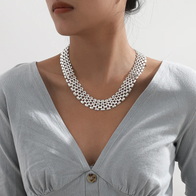 Exaggerated Cuban Chunky Thick Chain Necklace Women High Quality Big Iron Metal Silver Color Necklace Neck Jewelry Steampunk Men
Exaggerated Cuban Chunky Thick Chain Necklace Women High Quality Big Iron Metal Silver Color Necklace Neck Jewelry Steampunk Men
