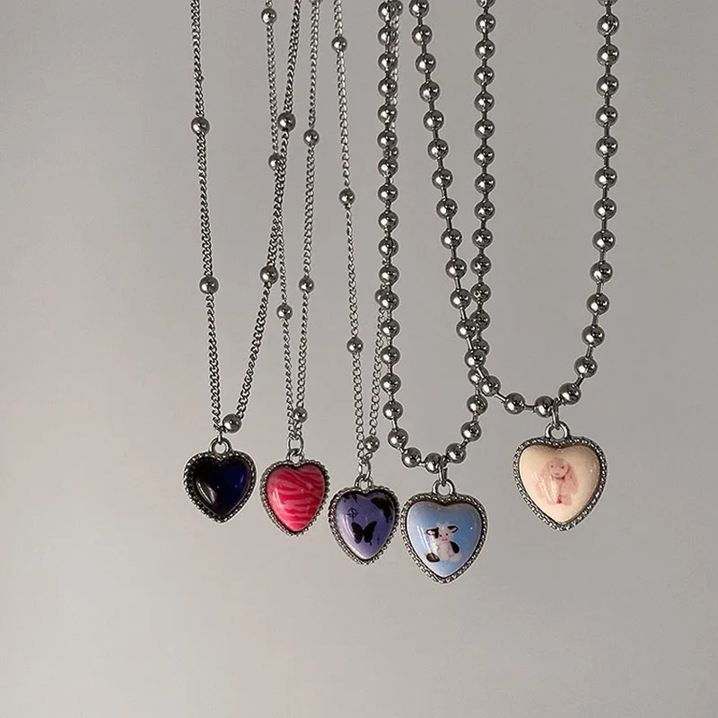 2022 Vintage Dripping Oil Heart Butterfly Rabbit Pendant Necklace For Women Simple Chokers Clavicle Chain Y2K Jewelry Wholesale
2022 Vintage Dripping Oil Heart Butterfly Rabbit Pendant Necklace For Women Simple Chokers Clavicle Chain Y2K Jewelry Wholesale