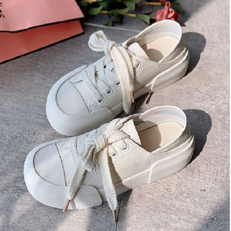 Leather Round Toe Thick Bottom Brand White Sneaker Simple Style Leisure Fashion Cozy Women Vulcanized Shoes
Leather Round Toe Thick Bottom Brand White Sneaker Simple Style Leisure Fashion Cozy Women Vulcanized Shoes