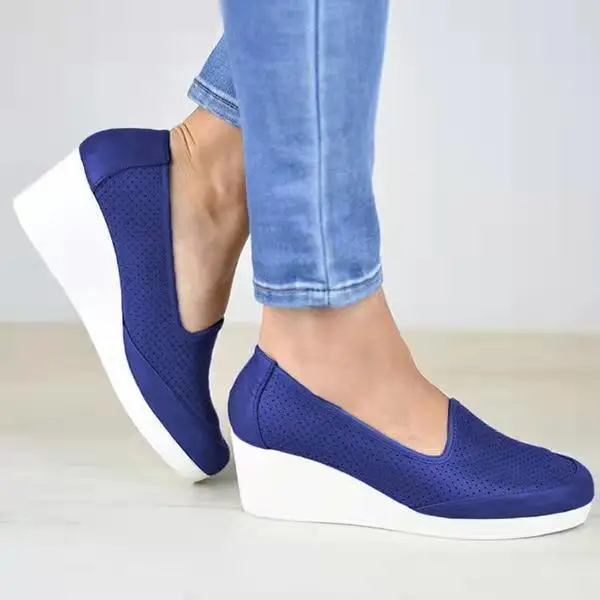 Brand Wedges Women Sneakers Light Breathable Ladies Slip-On Solid Color Female Sport Casual Shoes Zapatillas Mujer Plus Size 43
Brand Wedges Women Sneakers Light Breathable Ladies Slip-On Solid Color Female Sport Casual Shoes Zapatillas Mujer Plus Size 43