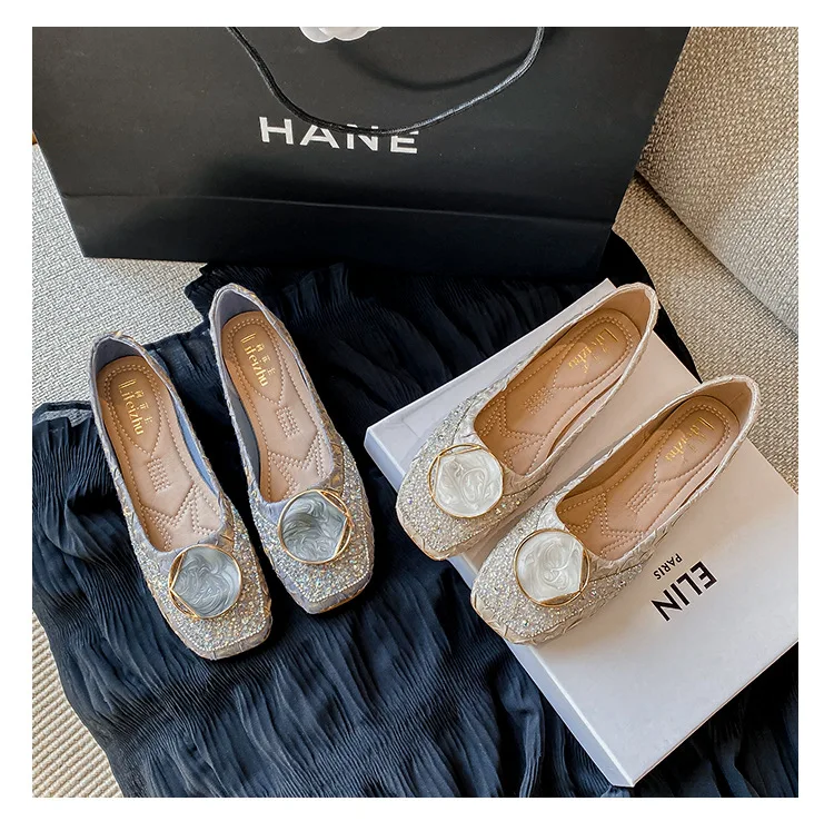 Single Shoes Women 2022 New Autumn Net Red Square Head Shallow Mouth Scoop Shoes Female Rhinestone Soft Bottom Casual Peas Shoes
Single Shoes Women 2022 New Autumn Net Red Square Head Shallow Mouth Scoop Shoes Female Rhinestone Soft Bottom Casual Peas Shoes