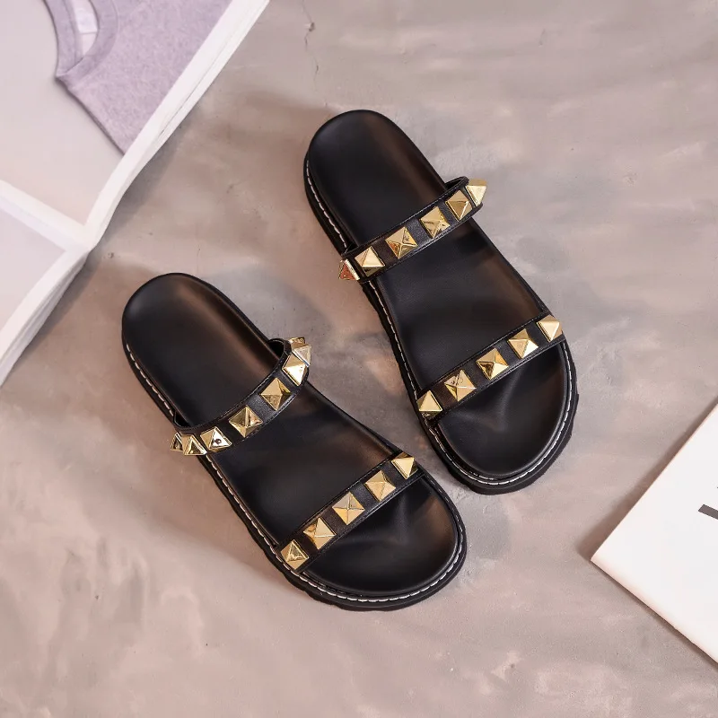 Summer Women Slippers 2023 New Fashion Pu Leather Rivet Slide Women Sandals Flat Shoes Soft Beach Ladies Slipper Large Size 41
Summer Women Slippers 2023 New Fashion Pu Leather Rivet Slide Women Sandals Flat Shoes Soft Beach Ladies Slipper Large Size 41