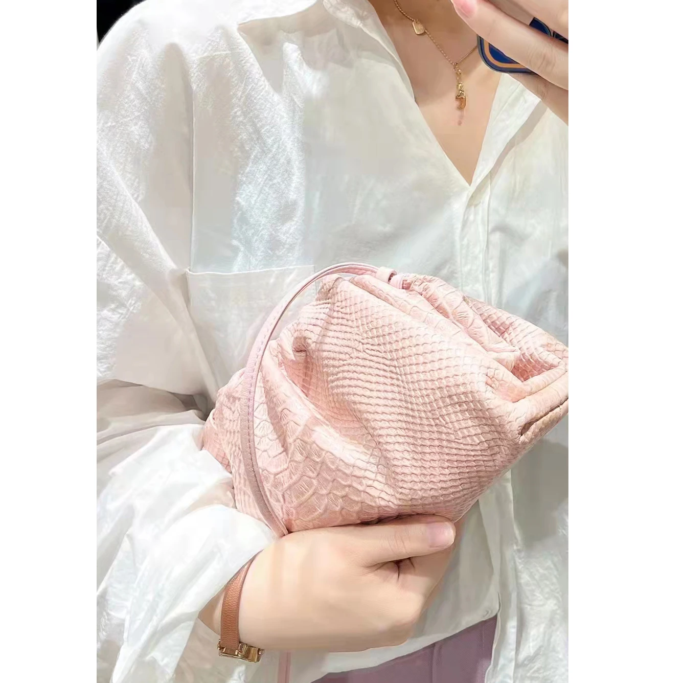 Crocodile embossed genuine leather Shoulder bags soft real leather dating bags finely selected cow leather wrinklesr Clutch bags 
Crocodile embossed genuine leather Shoulder bags soft real leather dating bags finely selected cow leather wrinklesr Clutch bags