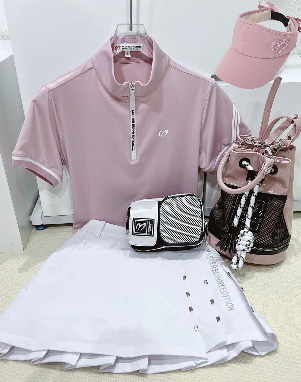 Women Golf Shirts Fashion New Design Round Neck Half Zip Short Sleeve Golf Clothing Top
Women Golf Shirts Fashion New Design Round Neck Half Zip Short Sleeve Golf Clothing Top