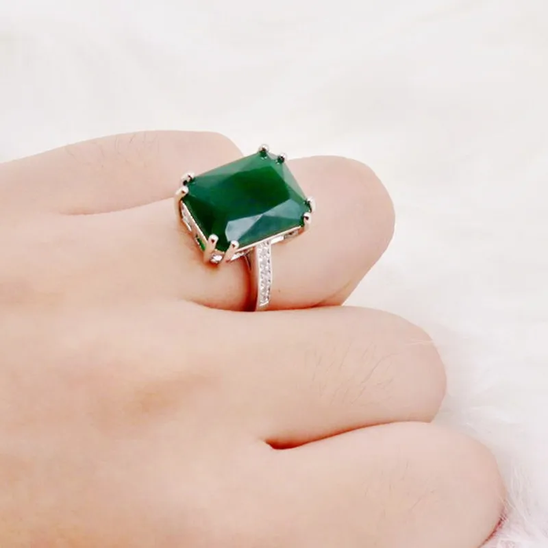 New Exquisite Creative Cube Green Zircon Open Adjustable Ring Ladies Fresh and Elegant Party Jewelry Gift Jewelry
New Exquisite Creative Cube Green Zircon Open Adjustable Ring Ladies Fresh and Elegant Party Jewelry Gift Jewelry