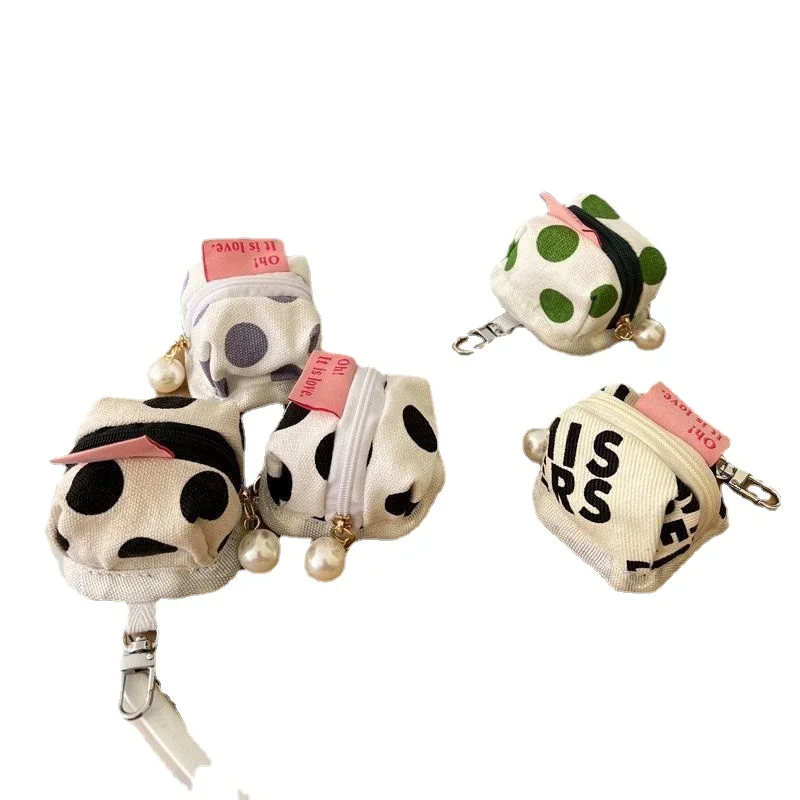 New Cute Small Tent Stereo Earphone Protective Case Fashion Bluetooth Airpods Earphone Bag Change Bag Charm of Mobile Phone Gift
New Cute Small Tent Stereo Earphone Protective Case Fashion Bluetooth Airpods Earphone Bag Change Bag Charm of Mobile Phone Gift