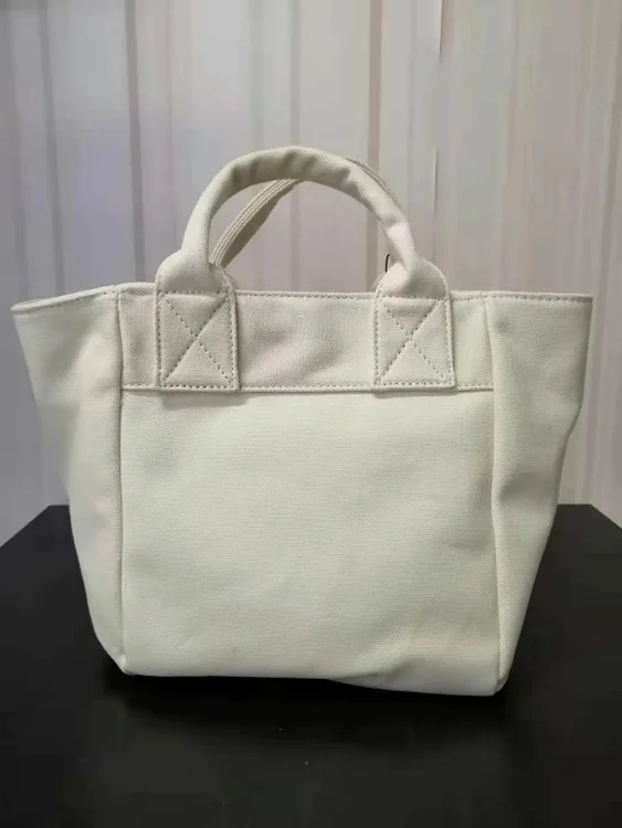 108300 Luxury Designer Brand Fashion White Women's Bag Hand-held Cross Over Large Capacity Versatile Tote Bag Single-shoulder A3
108300 Luxury Designer Brand Fashion White Women's Bag Hand-held Cross Over Large Capacity Versatile Tote Bag Single-shoulder A3
