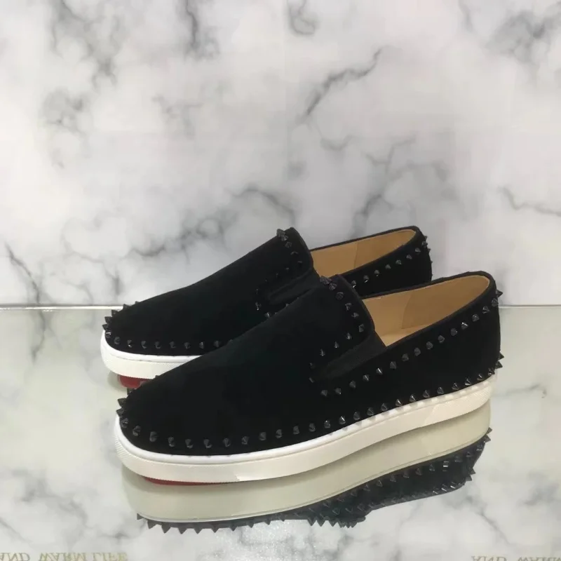 Low Cut Luxury Fashion Shoe For Men High Quality Trainers Driving Circle Spiked Black Suede Genuine Leather White Sole Sneakers
Low Cut Luxury Fashion Shoe For Men High Quality Trainers Driving Circle Spiked Black Suede Genuine Leather White Sole Sneakers