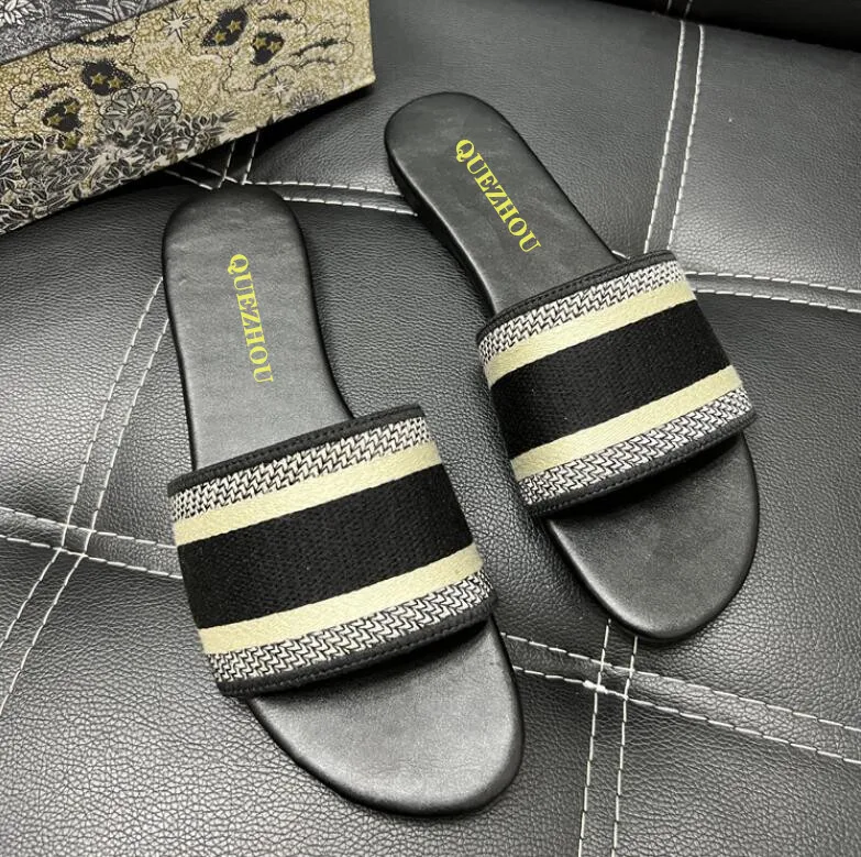 Luxury Brand Woman Slippers Embroidery Letters Slides Flat Slipper 2022 Designer Flip Flops Women Shoes Outdoor Beach Sandal 42
Luxury Brand Woman Slippers Embroidery Letters Slides Flat Slipper 2022 Designer Flip Flops Women Shoes Outdoor Beach Sandal 42
