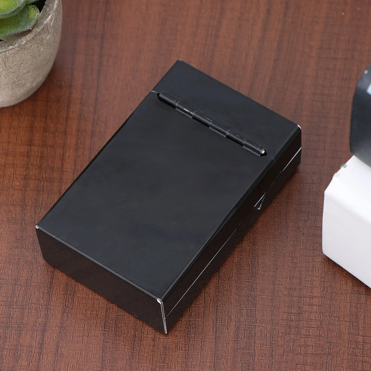 1pc Case Aluminum Ultrathin Large Capacity Magnetic Clamshell Holder Case Box for Men
1pc Case Aluminum Ultrathin Large Capacity Magnetic Clamshell Holder Case Box for Men