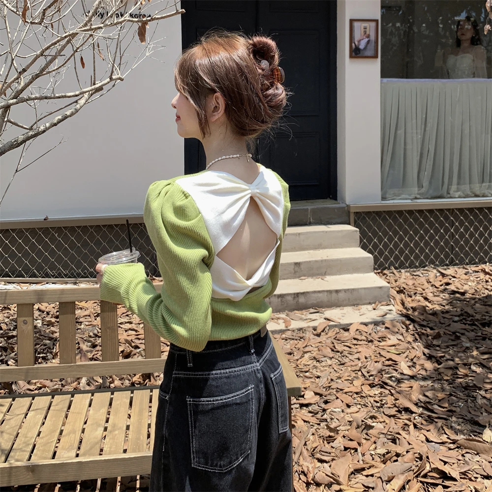 2022 Autumn New Women Design Bow Back Hollow Long Sleeved Slim Knitted Sweater Women V neck Knit Tops
2022 Autumn New Women Design Bow Back Hollow Long Sleeved Slim Knitted Sweater Women V neck Knit Tops