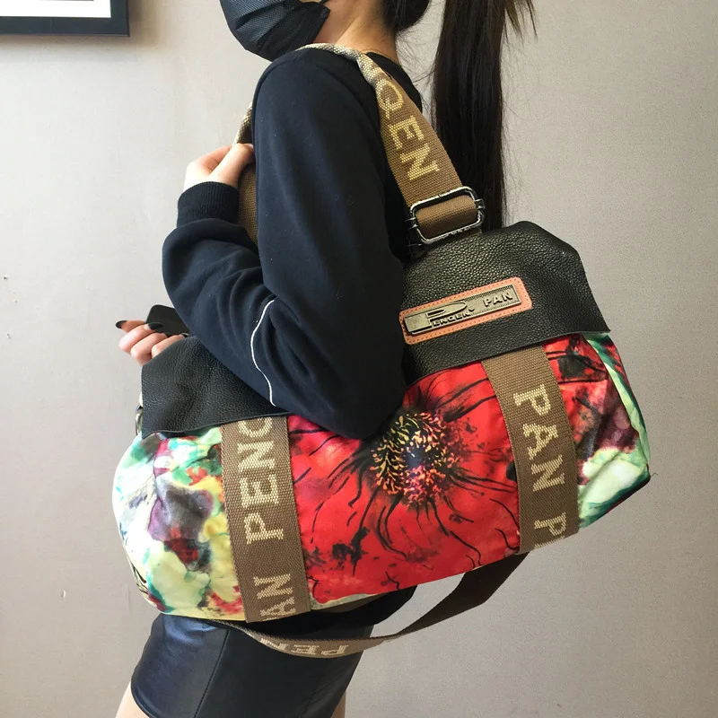 Women Handbag Ladies Genuine Leather Female Shoulder Messenger Bag Printing Flowers Large Capacity Travel Bags 2023 Original
Women Handbag Ladies Genuine Leather Female Shoulder Messenger Bag Printing Flowers Large Capacity Travel Bags 2023 Original