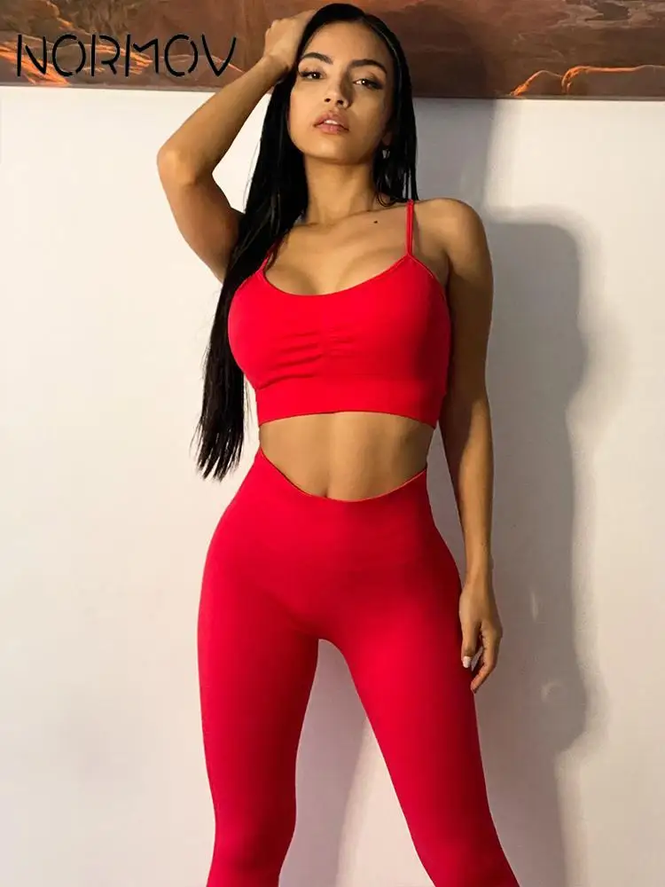 NORMOV бесшовный комплект для йоги однотонные костюмы для фитнеса пикантные спортивные комплекты из 2 предметов женский спортивный костюм ком...
NORMOV бесшовный комплект для йоги однотонные костюмы для фитнеса пикантные спортивные комплекты из 2 предметов женский спортивный костюм ком...