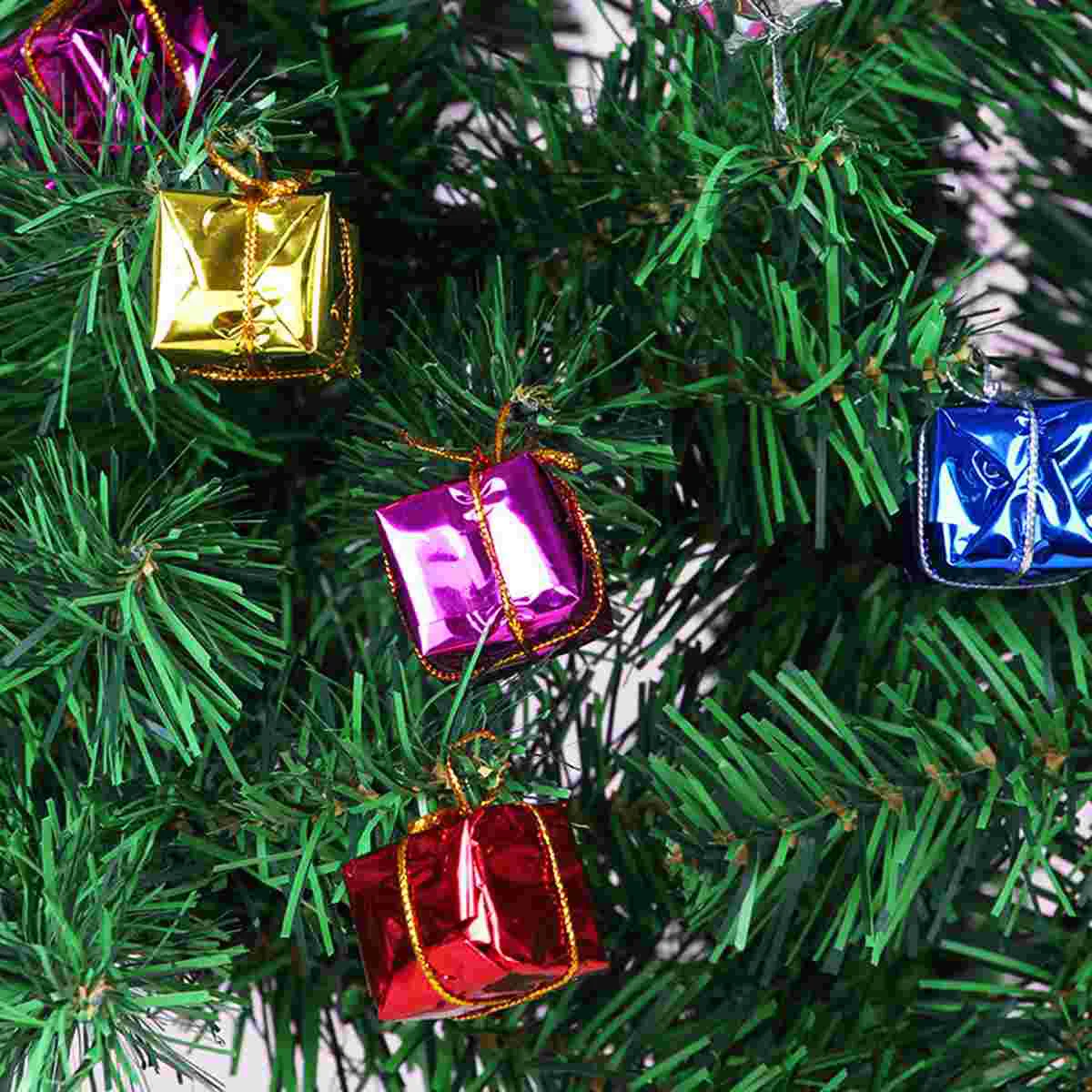60pcs Small Christmas Gift Box Delicate Christmas Tree Ornaments for Party Festival (Random Color)
60pcs Small Christmas Gift Box Delicate Christmas Tree Ornaments for Party Festival (Random Color)