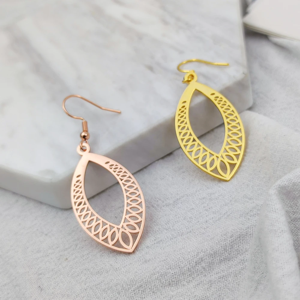 

Ear Buckle Geometric Ellipse Hoop Earrings for Women Personality Pave Gold Silver Color Earrings Jewelry