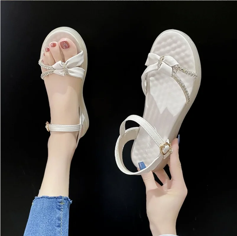 Sandals Women Summer New Fashion Rhinestones Women's Sandals 2021 Bottom Beadedsoft Bottom All-match Sandals for Women
Sandals Women Summer New Fashion Rhinestones Women's Sandals 2021 Bottom Beadedsoft Bottom All-match Sandals for Women