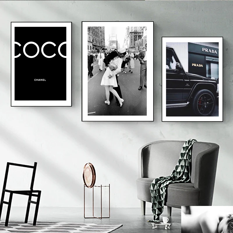 Wall Art Decor Luxury Poster Victory Kiss Sexy Woman Car Red Lips Black and White Canvas Painting Vintage Fashion Print Picture
Wall Art Decor Luxury Poster Victory Kiss Sexy Woman Car Red Lips Black and White Canvas Painting Vintage Fashion Print Picture