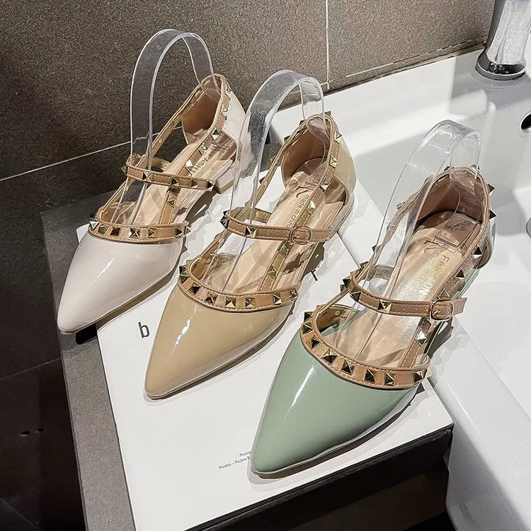 2021 Brand Women's Shoes Pointed Toe Low Heels Sandals Women Fashion Rivet Causal Dress Shoes Woman Elegant Thick Heels Shoe
2021 Brand Women's Shoes Pointed Toe Low Heels Sandals Women Fashion Rivet Causal Dress Shoes Woman Elegant Thick Heels Shoe
