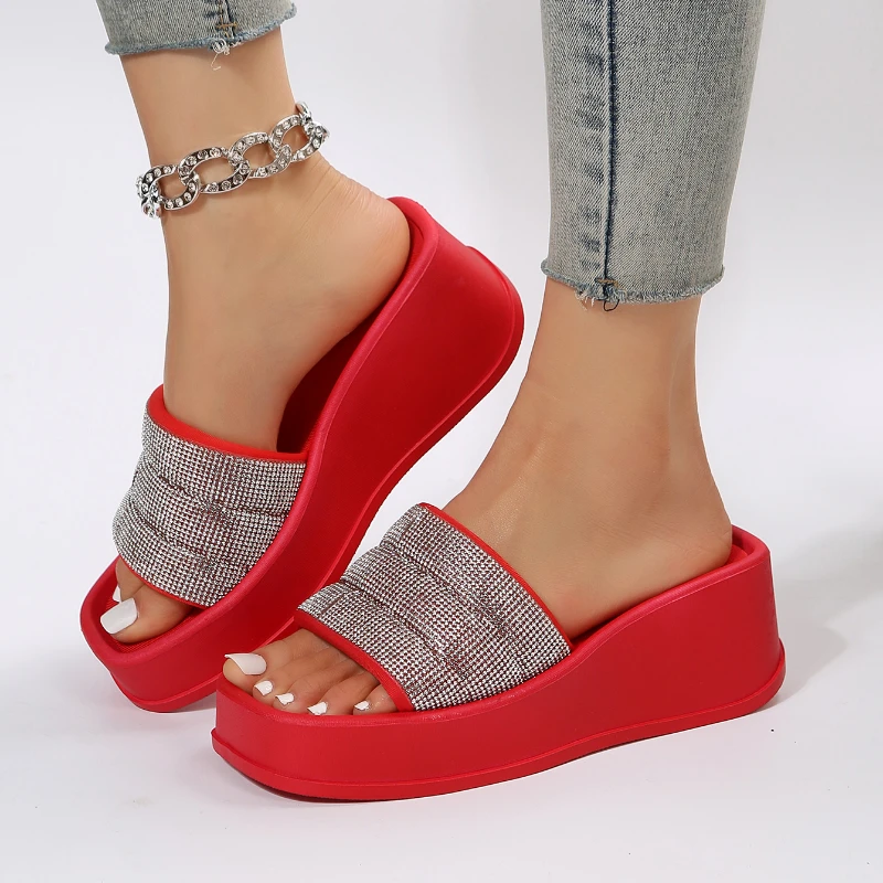 Shoes for Women 2023 New Wedge Women's Slippers Fashion Crystal Women's Sandals Anti Slip Platform Women Shoes Chanclas Mujer
Shoes for Women 2023 New Wedge Women's Slippers Fashion Crystal Women's Sandals Anti Slip Platform Women Shoes Chanclas Mujer