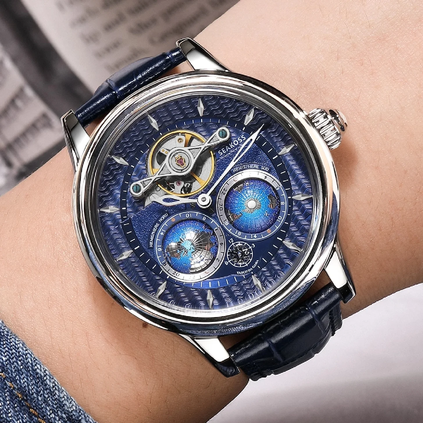 Fashion Double Globe Automatic Rotating Men Mechanical Watches Earth Flywheel Device Men's Military Wrist Watch 1963 SESKOSS
Fashion Double Globe Automatic Rotating Men Mechanical Watches Earth Flywheel Device Men's Military Wrist Watch 1963 SESKOSS